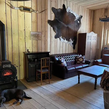 Els-kwatawa Ranch Cowboy